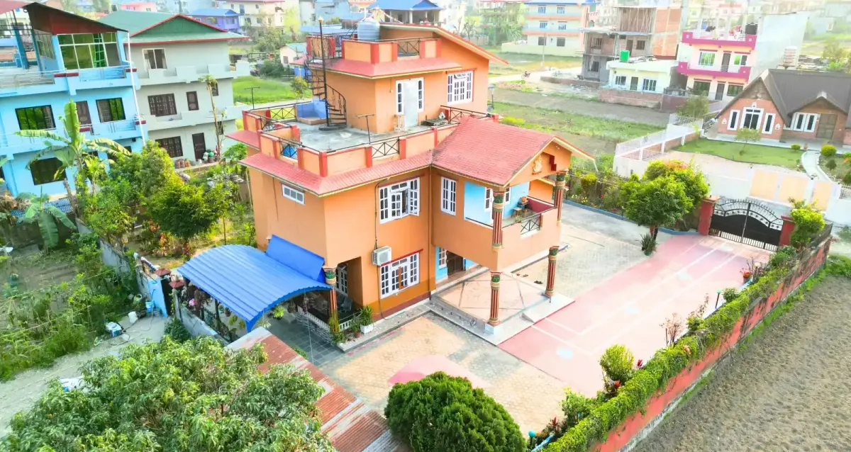 Nayakiran Tole, Ward No. 11, Bharatpur Metropolitan City, Chitwan, Bagmati Nepal, 6 Bedrooms Bedrooms, 10 Rooms Rooms,3 BathroomsBathrooms,House,For sale - Properties,8980